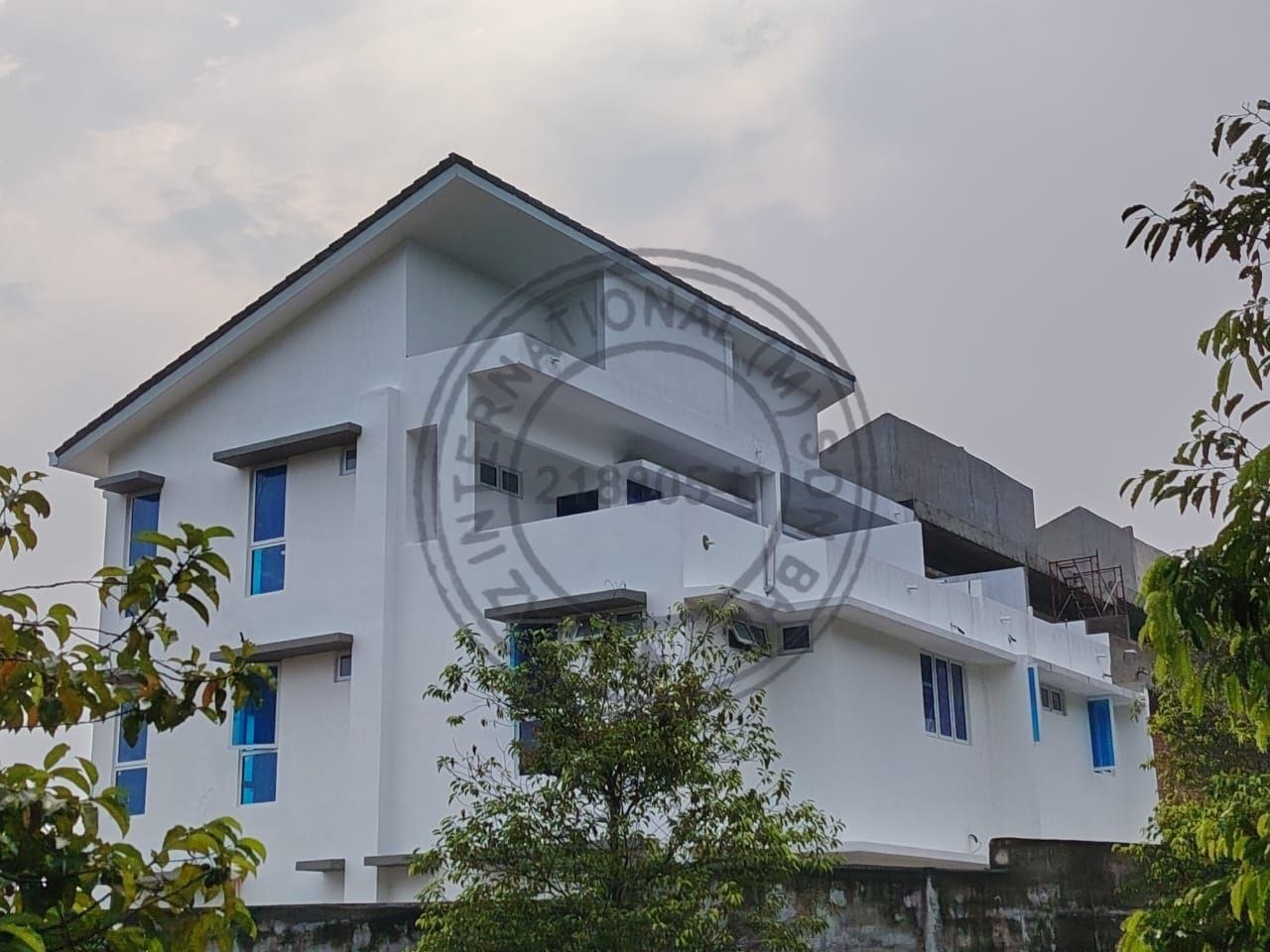 Pandangan Sisi Unit Sebenar